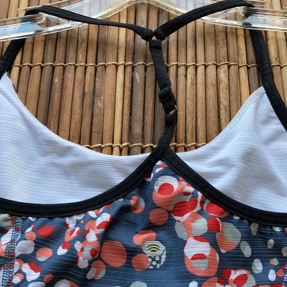 Mountain Hardware Yoga Top - Picture 5 of 7